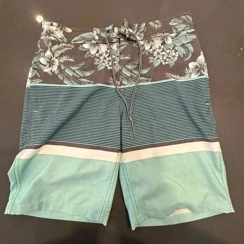 Goodfellow & Co Mens board shorts